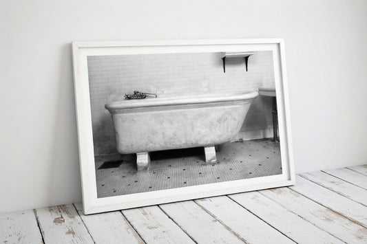 Vintage Clawfoot Bathtub